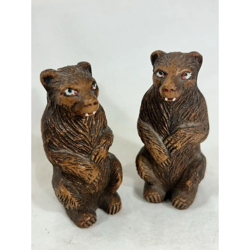 Vintage Ceramic Brown Bear Salt Pepper Shakers Yellowstone Souvenir